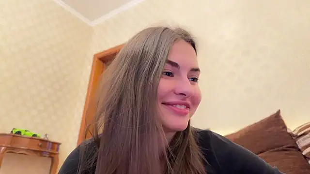 Snapshot of AmiCumOn chatting on March 6, 2025, 11:47 am AmiCumOn online show from March 6, 2025, 11:47 am