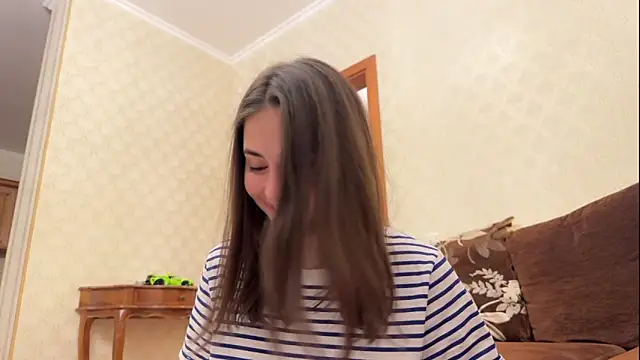 Snapshot of AmiCumOn chatting on February 6, 2025, 12:37 pm AmiCumOn online show from February 6, 2025, 12:37 pm