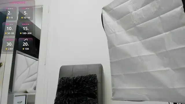 Snapshot of AbigailWilliams_ chatting on December 3, 2025, 11:09 am AbigailWilliams online show from December 3, 2025, 11:09 am