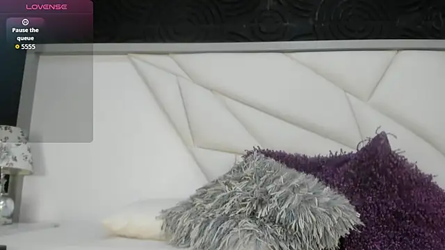 Snapshot of AbigailWilliams_ chatting on December 4, 2025, 11:20 am AbigailWilliams online show from December 4, 2025, 11:20 am