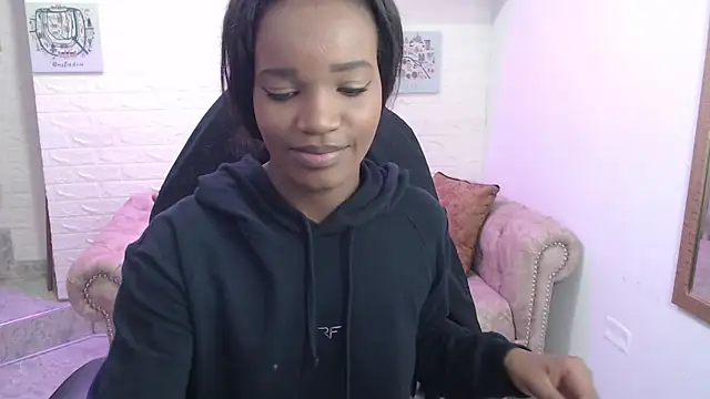 Snapshot of cattalheya chatting on November 10, 2025, 12:21 pm cattalheya online show from November 10, 2025, 12:21 pm