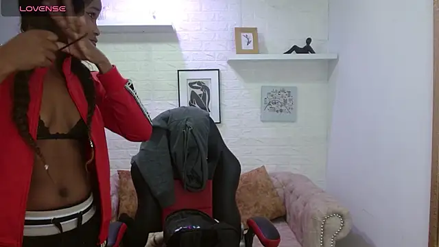 Snapshot of cattalheya chatting on October 29, 2025, 12:15 pm cattalheya online show from October 29, 2025, 12:15 pm