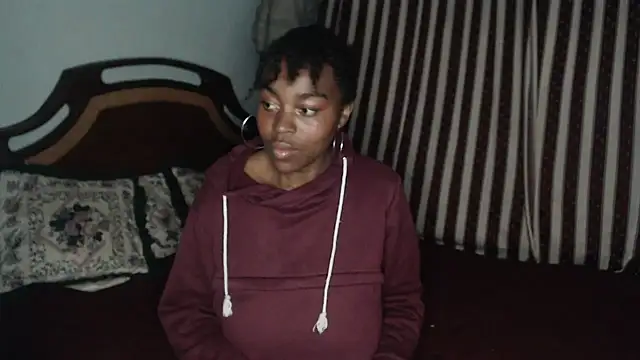 lyssyhorny online show from February 20, 2026, 2:52 am