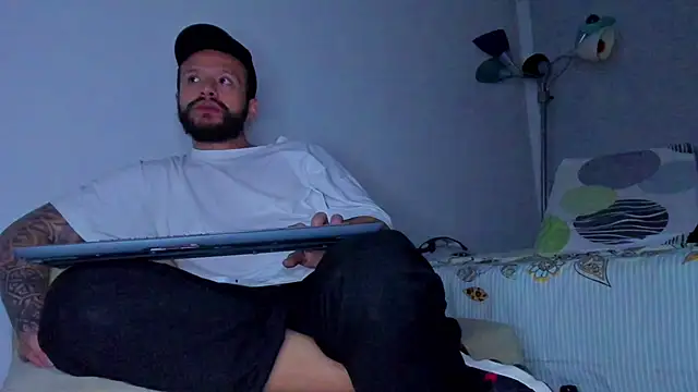 ToonyDee online show from March 23, 2025, 5:10 am