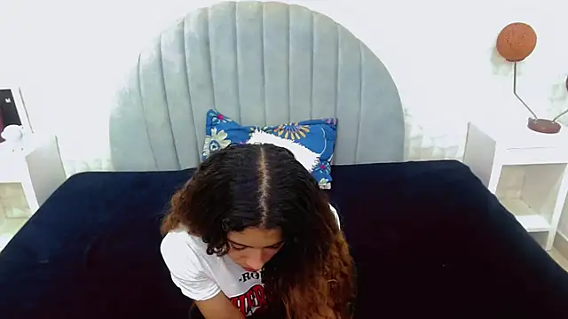 charlotte 0309 online show from February 28, 2025, 5:48 am