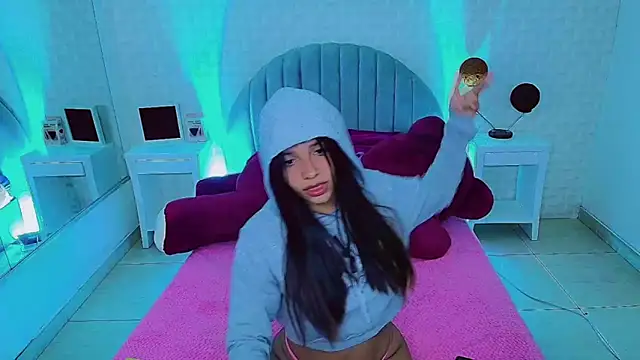 charlotte 0309 online show from February 13, 2026, 5:07 am