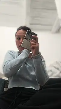 LorenRosse online show from April 5, 2026, 8:26 pm