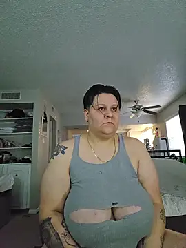 Snapshot of DevilDahm chatting on January 8, 2026, 11:55 pm DevilDahm online show from January 8, 2026, 11:55 pm