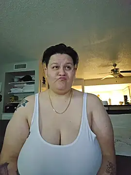 Snapshot of DevilDahm chatting on December 18, 2025, 6:51 am DevilDahm online show from December 18, 2025, 6:51 am