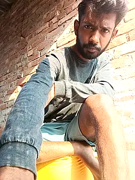 NICK IN online show from November 21, 2025, 2:43 am