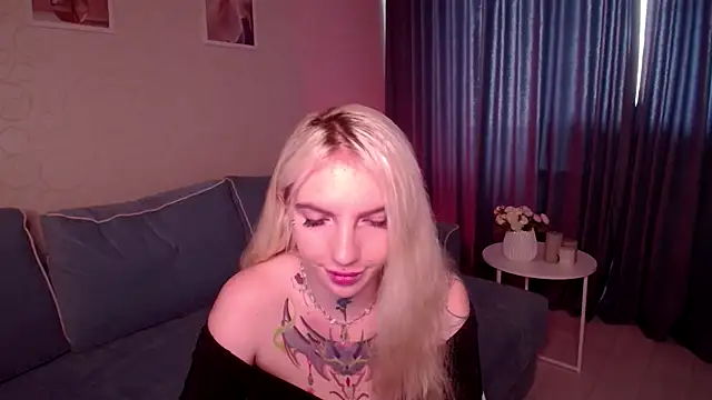 AnneTenet online show from September 17, 2025, 9:22 am