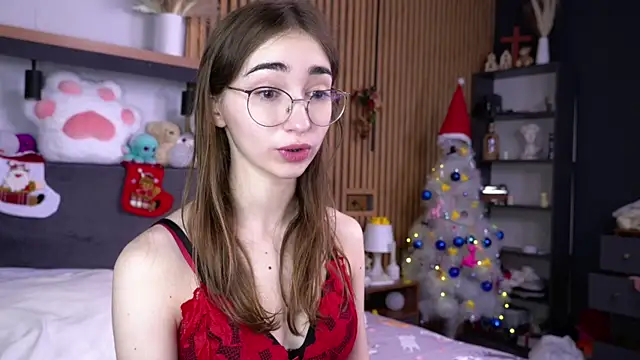 Snapshot of PollyBeev chatting on November 27, 2025, 8:04 am PollyBeev online show from November 27, 2025, 8:04 am