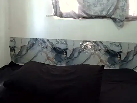 GORGEOUSLIPS online show from April 10, 2026, 7:15 am