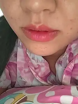 girldam95 online show from December 15, 2025, 4:40 am