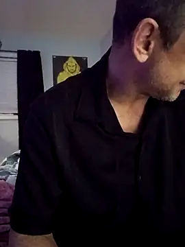 Snapshot of Buffshagswell chatting on November 11, 2025, 7:03 am Buffshagswell online show from November 11, 2025, 7:03 am