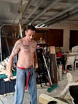 Snapshot of Buffshagswell chatting on November 13, 2025, 4:22 pm Buffshagswell online show from November 13, 2025, 4:22 pm