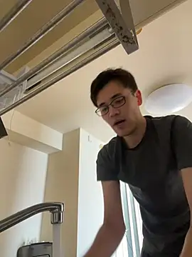 ryusei18570 online show from March 8, 2026, 2:26 am