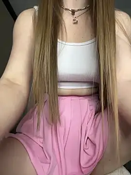 Snapshot of NickiLike chatting on February 19, 2026, 6:38 pm NickiLike online show from February 19, 2026, 6:38 pm