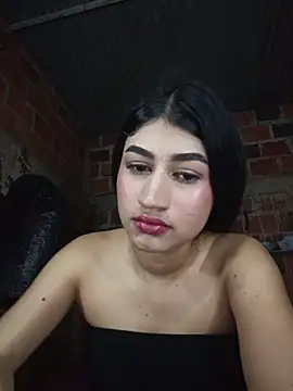 Snapshot of Julix_A chatting on July 12, 2026, 1:17 am Julix A online show from July 12, 2026, 1:17 am