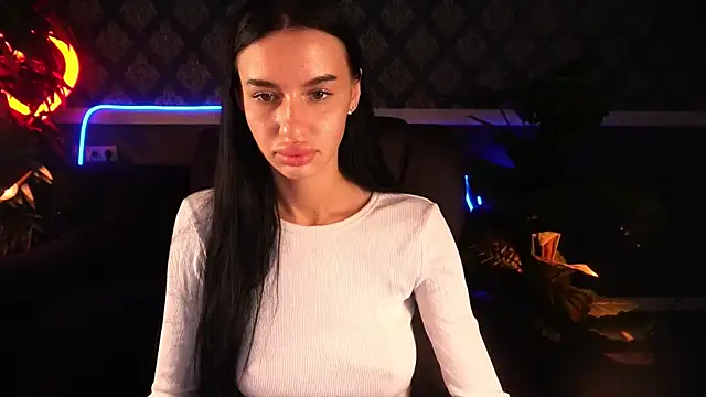 Snapshot of Snow_WhiteeeX chatting on September 12, 2025, 5:51 am Snow WhiteeeX online show from September 12, 2025, 5:51 am