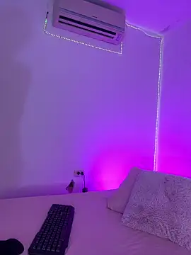 ninaht online show from February 13, 2026, 9:15 pm