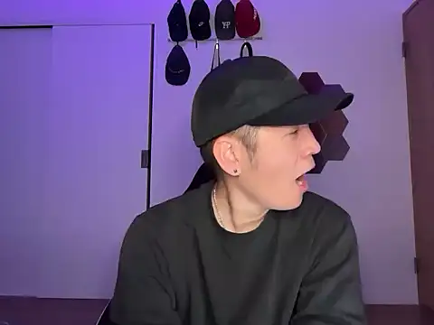 Snapshot of kensnb chatting on November 22, 2025, 8:08 pm kensnb online show from November 22, 2025, 8:08 pm