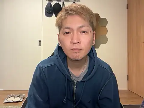 Snapshot of kensnb chatting on December 14, 2025, 12:11 pm kensnb online show from December 14, 2025, 12:11 pm