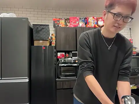 Snapshot of kensnb chatting on October 23, 2025, 8:18 pm kensnb online show from October 23, 2025, 8:18 pm