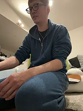 Snapshot of kensnb chatting on November 19, 2025, 8:31 pm kensnb online show from November 19, 2025, 8:31 pm