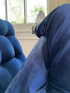 Snapshot of cataafitt chatting on April 14, 2026, 7:19 pm cataafitt online show from April 14, 2026, 7:19 pm