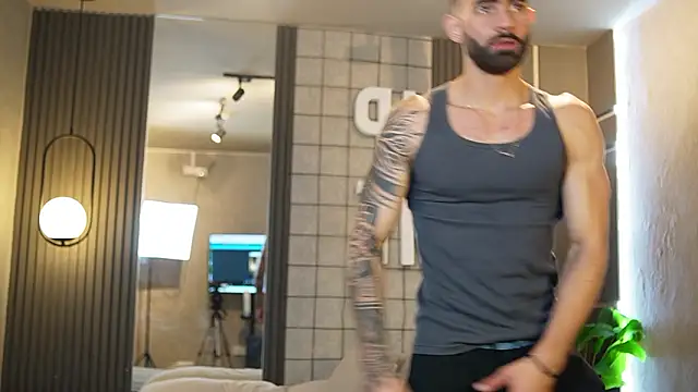 Austin bolt online show from February 17, 2026, 2:42 am