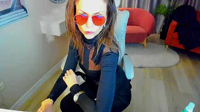 Elizabe th online show from February 16, 2025, 7:04 am