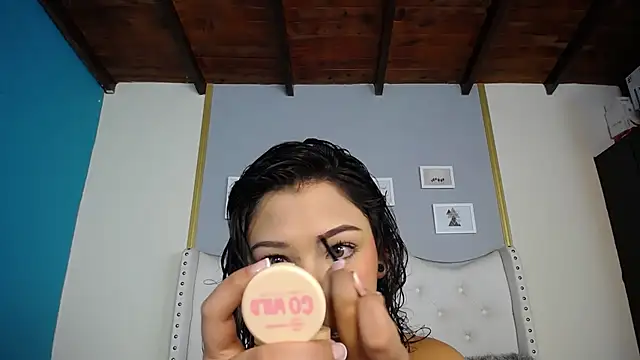 dante ferraraa online show from October 15, 2025, 8:06 pm