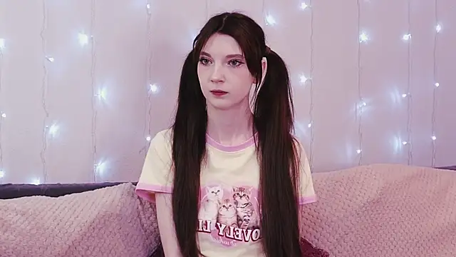 KimWilli online show from January 20, 2025, 4:12 pm