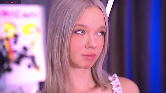  AlinaBailey online show from March 26, 2026, 8:23 am