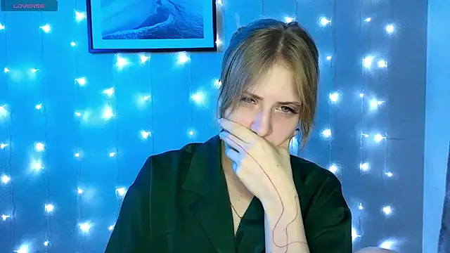 Snapshot of PureAlisMiracle chatting on January 23, 2025, 10:22 pm PureAlisMiracle online show from January 23, 2025, 10:22 pm