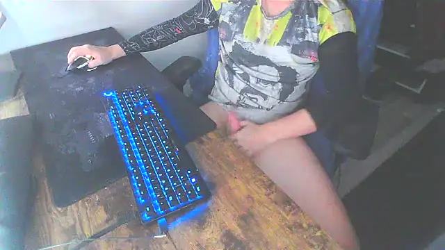 Snapshot of WouldLovetoFuckYou666 chatting on March 23, 2025, 12:15 am WouldLovetoFuckYou666 online show from March 23, 2025, 12:15 am