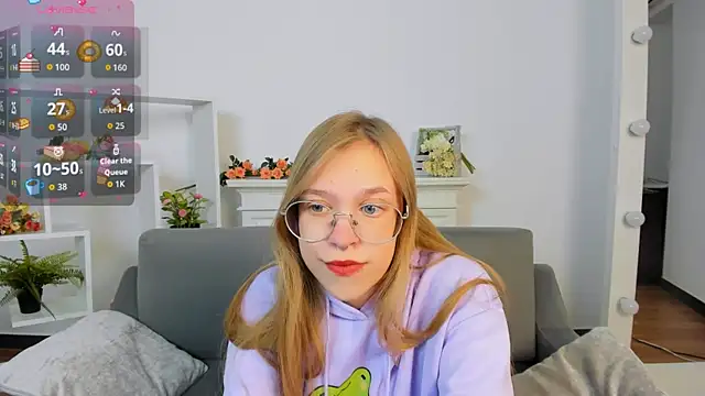 LayriantaVee online show from September 30, 2025, 1:17 pm