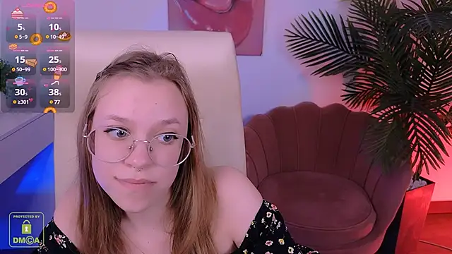 LayriantaVee online show from March 14, 2025, 10:29 am