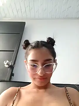 Ary-18 online show from October 25, 2025, 1:45 pm