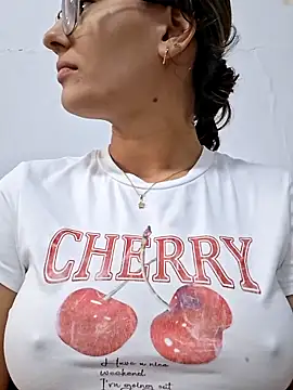 Ary-18 online show from April 18, 2026, 2:08 pm