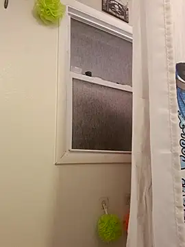 Snapshot of clitstitsandbongrips chatting on September 30, 2025, 3:01 am clitstitsandbongrips online show from September 30, 2025, 3:01 am