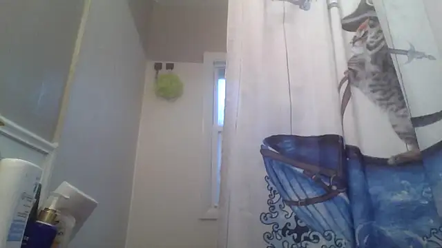 Snapshot of clitstitsandbongrips chatting on October 7, 2025, 11:39 pm clitstitsandbongrips online show from October 7, 2025, 11:39 pm