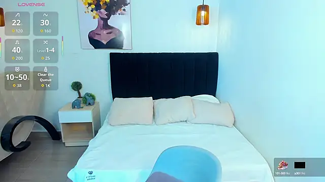 Scarlett  bell online show from October 3, 2025, 1:34 pm