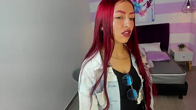 Snapshot of Scarlett__bell chatting on February 5, 2026, 1:18 pm Scarlett bell online show from February 5, 2026, 1:18 pm