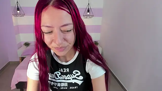 Snapshot of Scarlett__bell chatting on December 22, 2025, 1:22 pm Scarlett bell online show from December 22, 2025, 1:22 pm