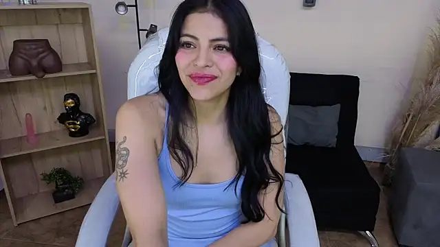 Eliie Ruizz online show from December 3, 2025, 8:52 pm