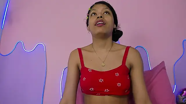 Snapshot of Mingie_Rouse chatting on October 24, 2025, 11:53 am Mingie Rouse online show from October 24, 2025, 11:53 am