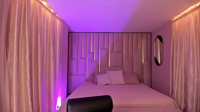 AmberFarrell online show from October 26, 2025, 5:57 pm