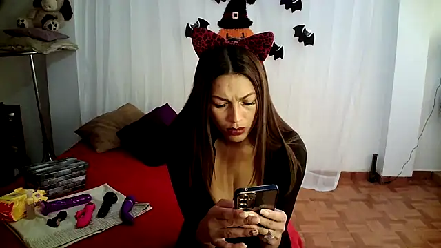 Snapshot of Hanna_Charming chatting on October 9, 2025, 6:08 pm Hanna Charming online show from October 9, 2025, 6:08 pm